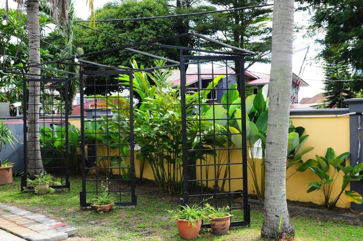 Grayhaus Spacious Bungalow & Garden Villa - Ss3 Petaling Jaya, Near Sunway - Stay Only No Events Экстерьер фото